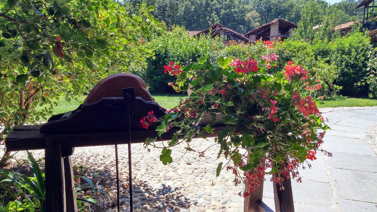 Bed and Breakfast Relais Profumo Di Vino à Borgomanero Extérieur photo